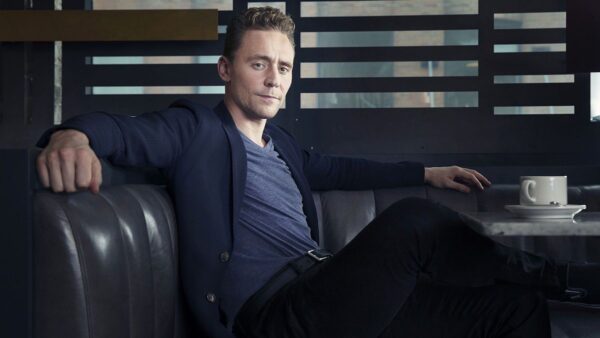 Tom Hiddleston Net Worth 2021 – How Much is the Famous Actor Worth?