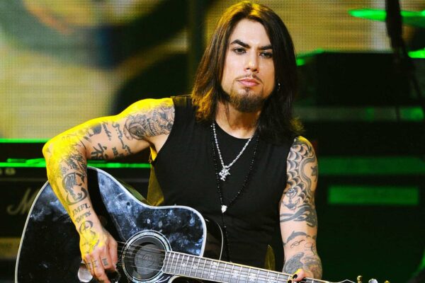 Dave Navarro Net Worth – Biography, Career, Spouse And Net Worth